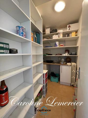 Maison à vendre AXE CONNERRE /LA FERTE BERNARD (72)Maison de Maitre 245 m² habitables, dépendances, piscine , terrain 1550 m²