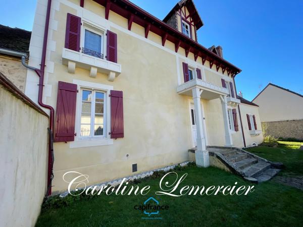 Maison à vendre AXE CONNERRE /LA FERTE BERNARD (72)Maison de Maitre 245 m² habitables, dépendances, piscine , terrain 1550 m²