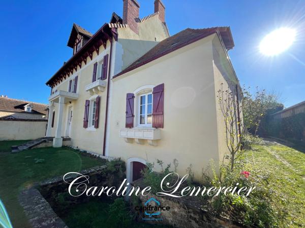 Maison à vendre AXE CONNERRE /LA FERTE BERNARD (72)Maison de Maitre 245 m² habitables, dépendances, piscine , terrain 1550 m²