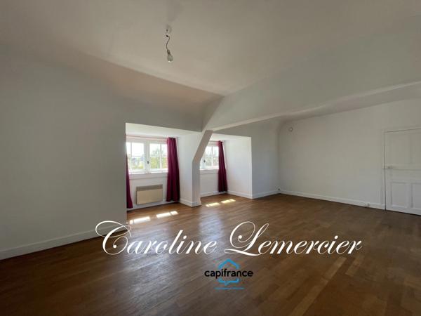 Maison à vendre AXE CONNERRE /LA FERTE BERNARD (72)Maison de Maitre 245 m² habitables, dépendances, piscine , terrain 1550 m²