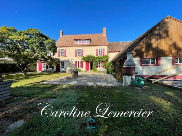 Maison à vendre AXE CONNERRE /LA FERTE BERNARD (72)Maison de Maitre 245 m² habitables, dépendances, piscine , terrain 1550 m²