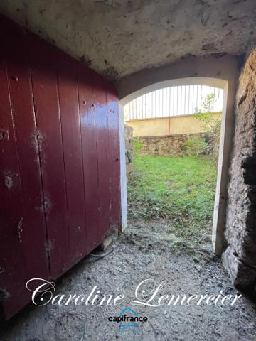 Maison à vendre AXE CONNERRE /LA FERTE BERNARD (72)Maison de Maitre 245 m² habitables, dépendances, piscine , terrain 1550 m²