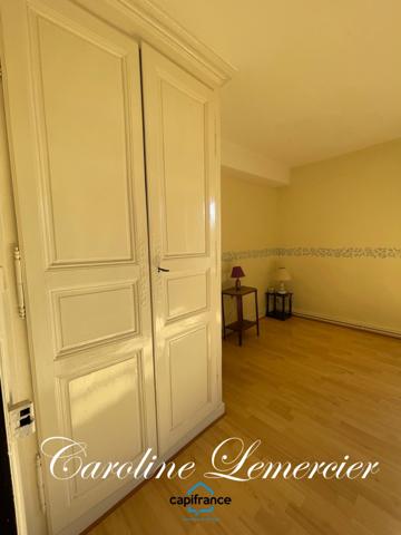 Maison à vendre AXE CONNERRE /LA FERTE BERNARD (72)Maison de Maitre 245 m² habitables, dépendances, piscine , terrain 1550 m²