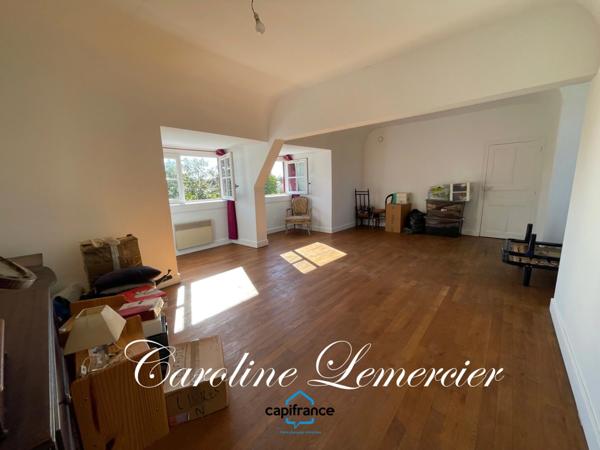 Maison à vendre AXE CONNERRE /LA FERTE BERNARD (72)Maison de Maitre 245 m² habitables, dépendances, piscine , terrain 1550 m²