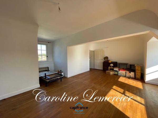 Maison à vendre AXE CONNERRE /LA FERTE BERNARD (72)Maison de Maitre 245 m² habitables, dépendances, piscine , terrain 1550 m²