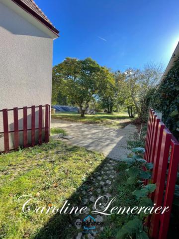 Maison à vendre AXE CONNERRE /LA FERTE BERNARD (72)Maison de Maitre 245 m² habitables, dépendances, piscine , terrain 1550 m²