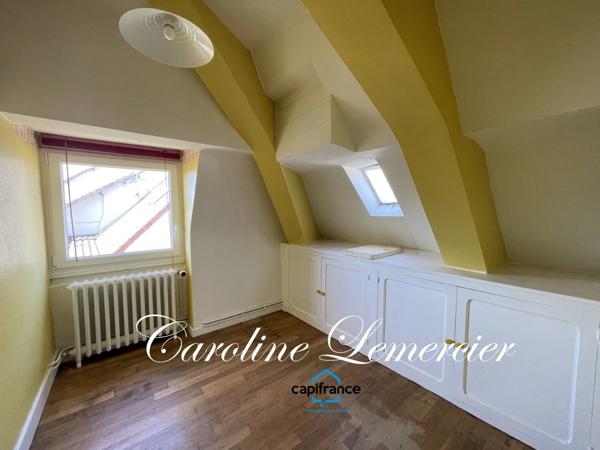 Maison à vendre AXE CONNERRE /LA FERTE BERNARD (72)Maison de Maitre 245 m² habitables, dépendances, piscine , terrain 1550 m²