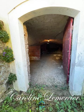 Maison à vendre AXE CONNERRE /LA FERTE BERNARD (72)Maison de Maitre 245 m² habitables, dépendances, piscine , terrain 1550 m²