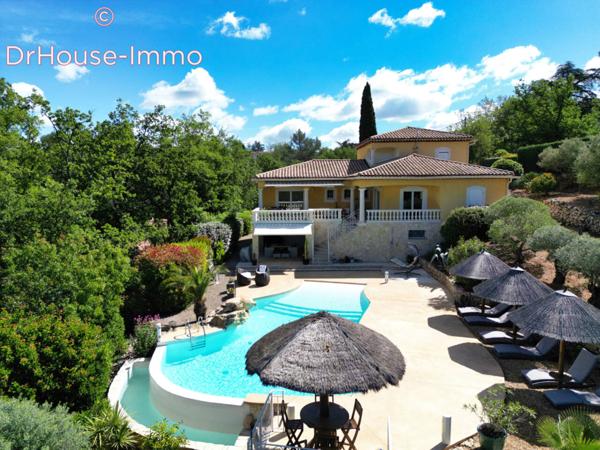 Maison à vendre 6 pièces de 230 m²