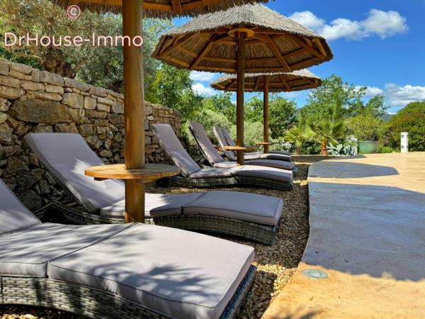 Maison à vendre 6 pièces de 230 m²