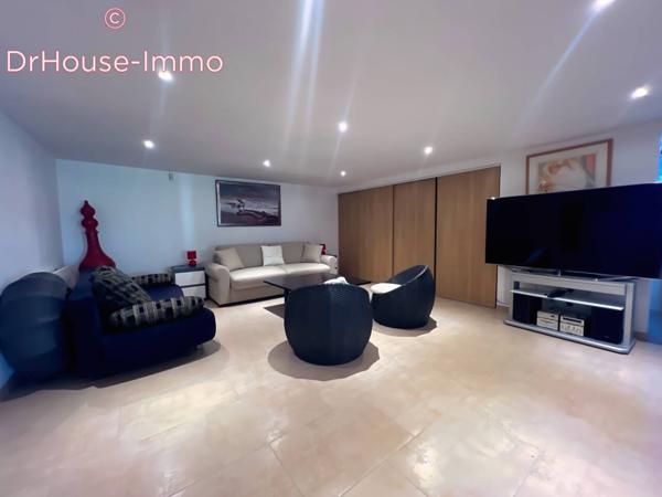 Maison à vendre 6 pièces de 230 m²