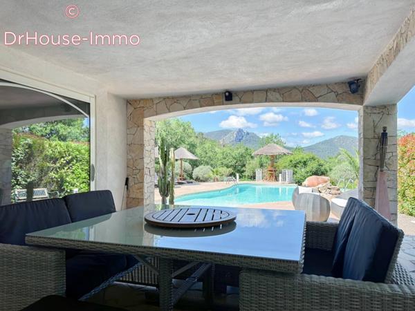 Maison à vendre 6 pièces de 230 m²