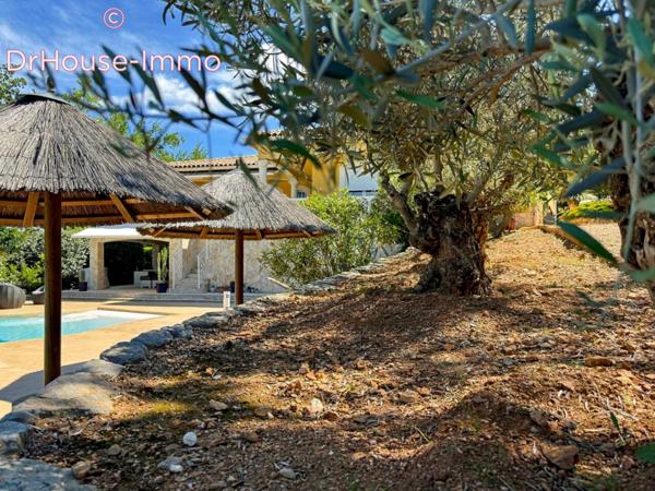 Maison à vendre 6 pièces de 230 m²