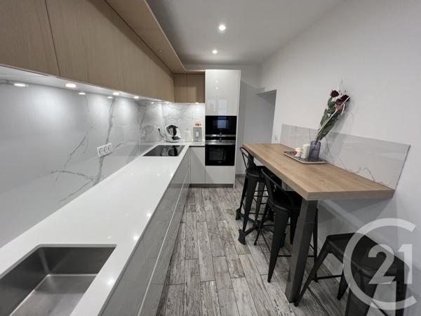 Appartement F4 à vendre  4 pièces - 94 m2 BASTIA - 202