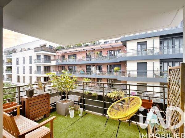 Location appartement 3 pièces 68 m² Joinville-le-Pont