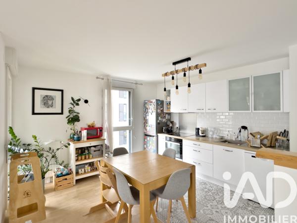 Location appartement 3 pièces 68 m² Joinville-le-Pont