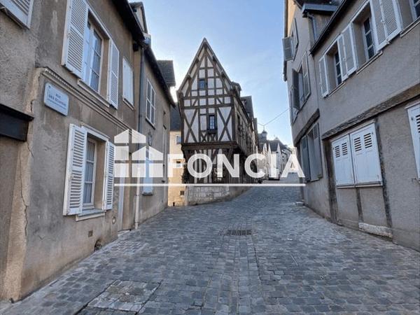 Location Appartement 2 pièces 37.46 m² - 28 RUE DES ECUYERS Chartres 28000