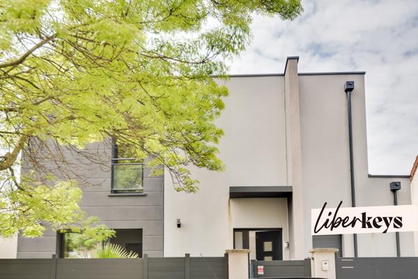 Maison d’architecte contemporaine – 2018 – Prestations haut de gamme – 470 m² de terrain