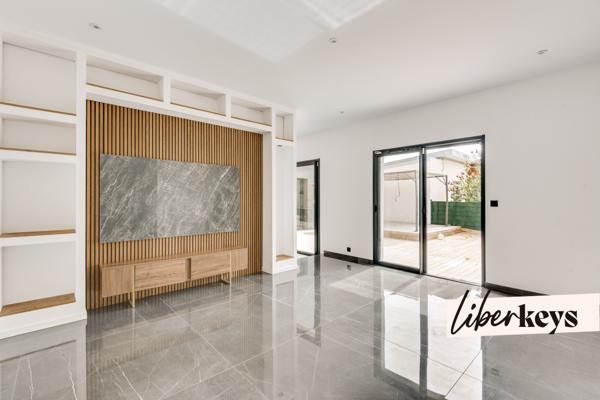 Maison d’architecte contemporaine – 2018 – Prestations haut de gamme – 470 m² de terrain