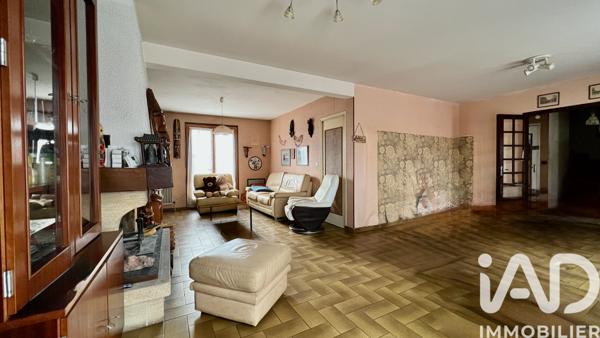 Maison à vendre 6 pièces 129 m² Mandres-les-Roses