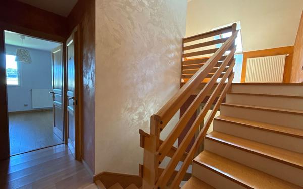 Maison à vendre    6 pièces •  Damparis