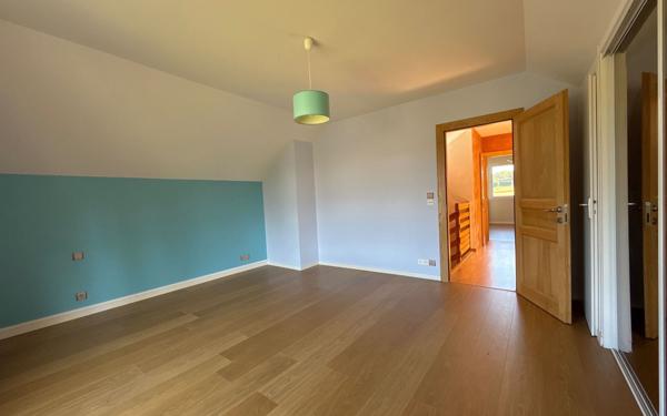 Maison à vendre    6 pièces •  Damparis