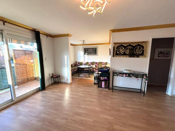 Appartement de 90 m² au 1er étage avec ascenseur