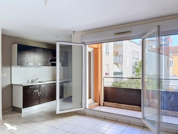 Appartement 199 000 € Villeurbanne 3 p 58 m² DPE C