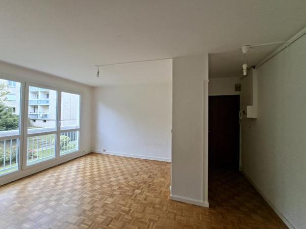 Appartement T4 à louer - 72 m² (réf : 548594)