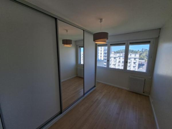 Appartement T4 à louer - 72 m² (réf : 548594)