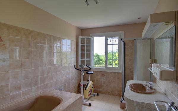 Maison à vendre    4 pièces •  Ingré