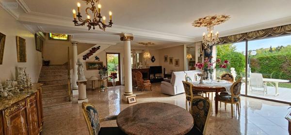 Grande propriété à vendre à Amiens dans la Somme (80000), ref : 80119/108   
Saint Anne - Faubourg Noyon