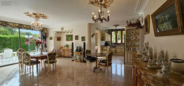 Grande propriété à vendre à Amiens dans la Somme (80000), ref : 80119/108   
Saint Anne - Faubourg Noyon