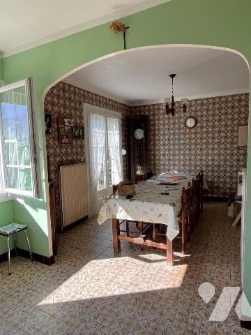 Maison entre bourg et littoral PENVENAN