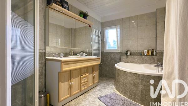 Maison à vendre 8 pièces 185 m² Saint-André-les-Vergers