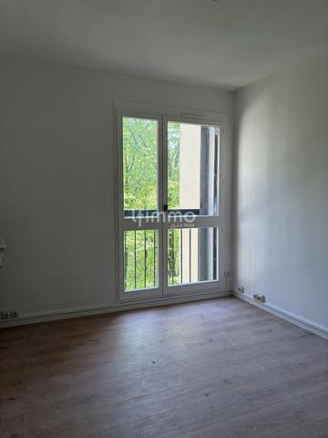 Appartement T4/T5 et son balcon - 13010 Marseille