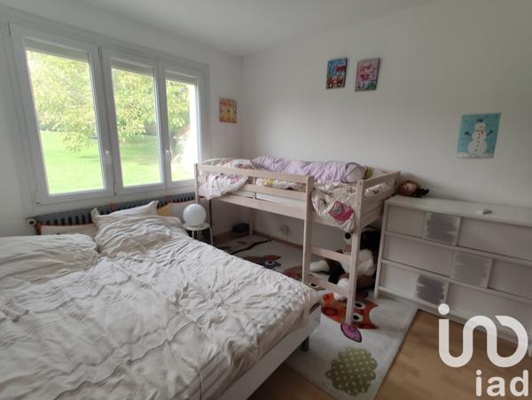 Maison traditionnelle 5 pièces de 156 m² à Laizé (71870)