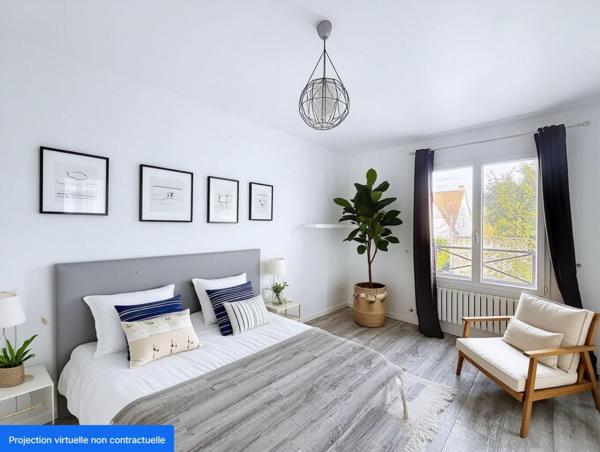 MAISON de 2017 à 15' de la gare RER/SNCF