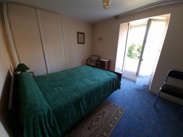 Maison de Ville - 106m² - 6 pièces - MONTMORILLON - 86500