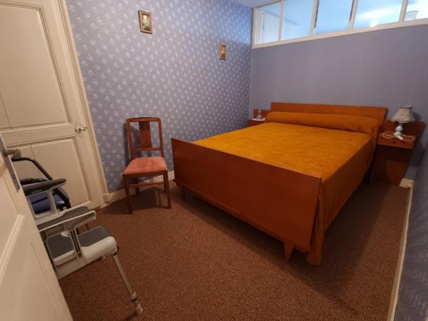 Maison de Ville - 106m² - 6 pièces - MONTMORILLON - 86500