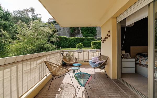 Appartement à vendre    4 pièces • 121,85 m2 Nice