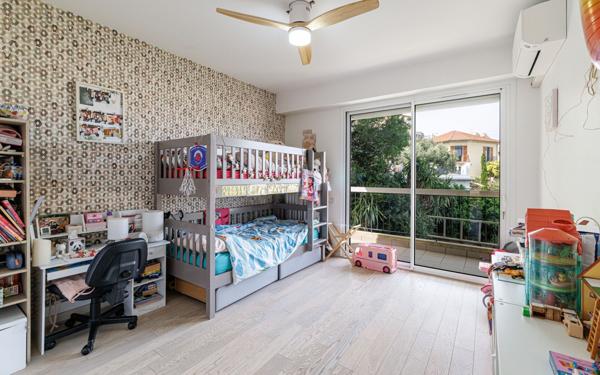Appartement à vendre    4 pièces • 121,85 m2 Nice
