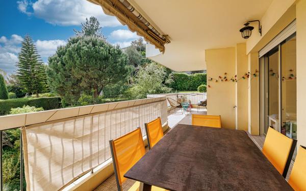 Appartement à vendre    4 pièces • 121,85 m2 Nice