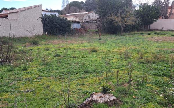 Terrain à vendre    Fleury