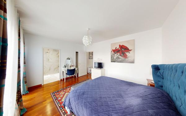 Maison à vendre    7 pièces • 197 m2 Magny-le-Hongre