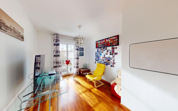 Maison à vendre    7 pièces • 197 m2 Magny-le-Hongre