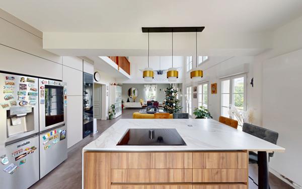 Maison à vendre    7 pièces • 197 m2 Magny-le-Hongre