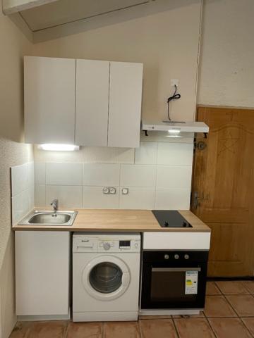 Immeuble de 145 m² à Piolenc, 5 appartements et garage