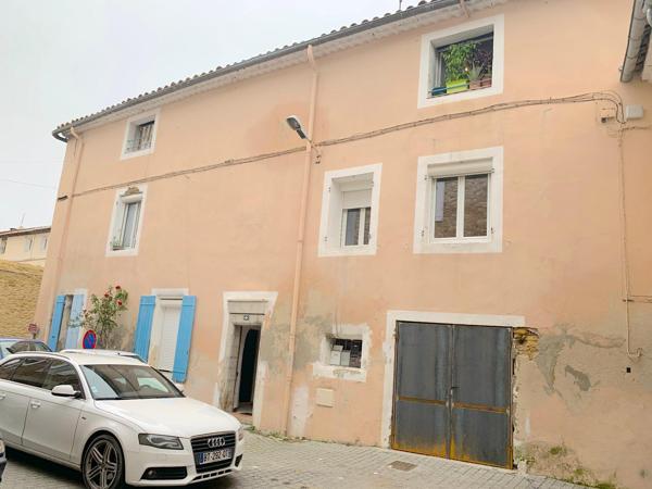 Immeuble de 145 m² à Piolenc, 5 appartements et garage