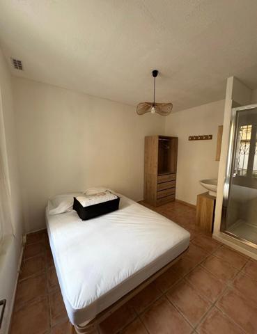 Immeuble de 145 m² à Piolenc, 5 appartements et garage